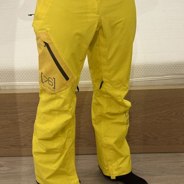 Burton AK gelbe Snowboard-/Skihose