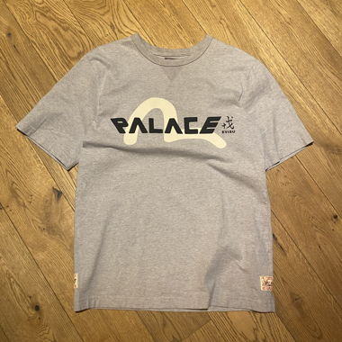 T-shirt gris Palace x Evisu taille M