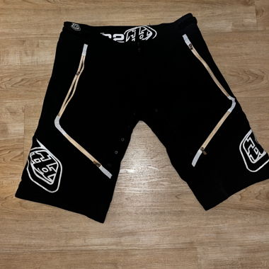 Short Troy Lee Designs