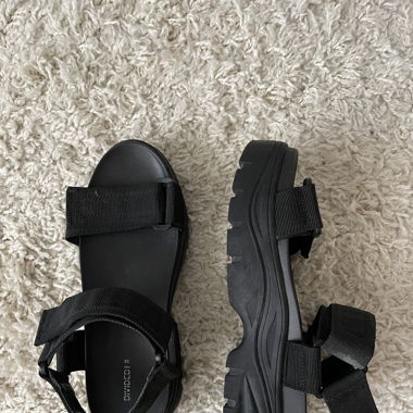 Plateausandalen