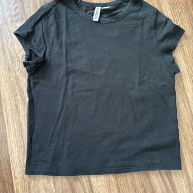 Schwarzes T-Shirt