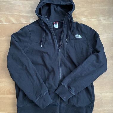 The North Face men's hooded jacket black