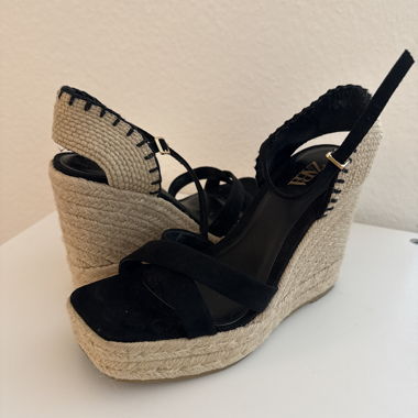 Black heeled platform sandals