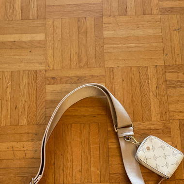 Handtasche
