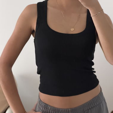 Top noir sans manches Bershka
