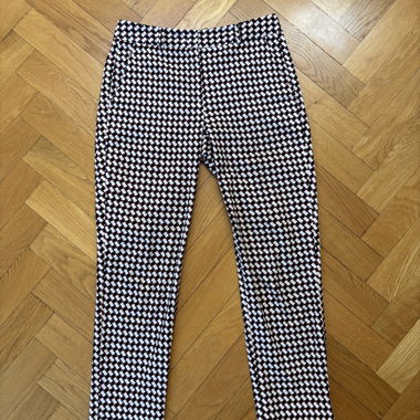 Pantaloni a fantasia geometrica