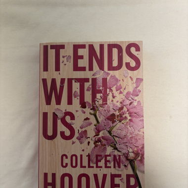 It ends with Us by Colleen Hoover