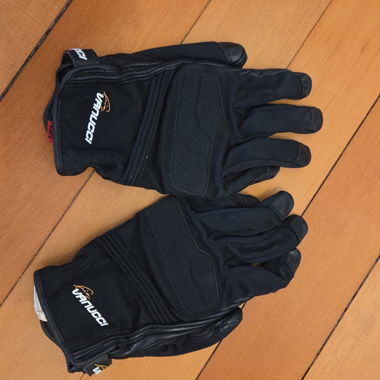 Vanucci Gloves