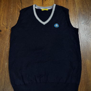 Ärmelloser Pullover schwarz