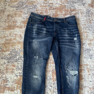 Ripped Jeans