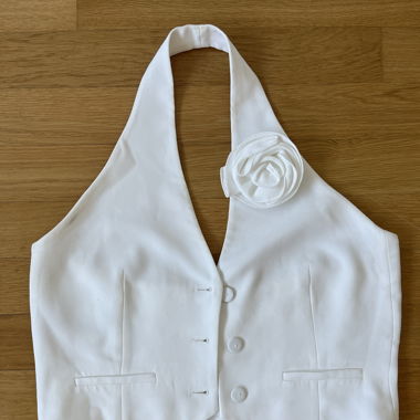 White Flower Top