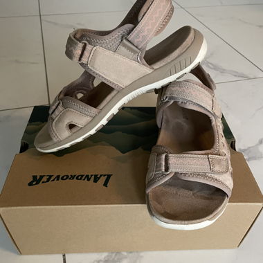 Beige Sportsandalen