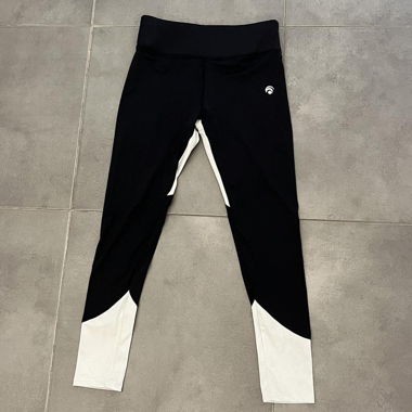 Legging Oceans Apart