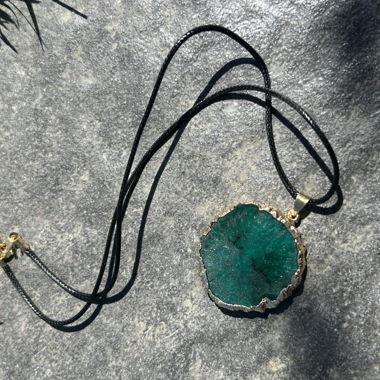 Green Gold Crystal Necklace – Healing Stone Witchy