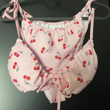Ensemble de bikini à imprimé cerises