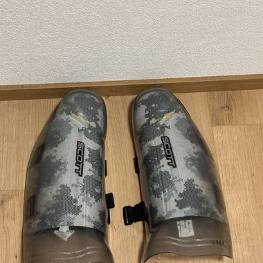 Ski, slalom, shin guards