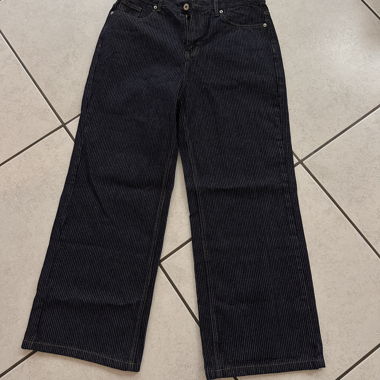Denim brut à fines rayures