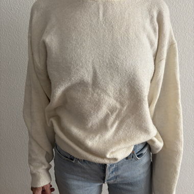 Sweater size M