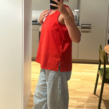 Blouse rouge sans manches, XL