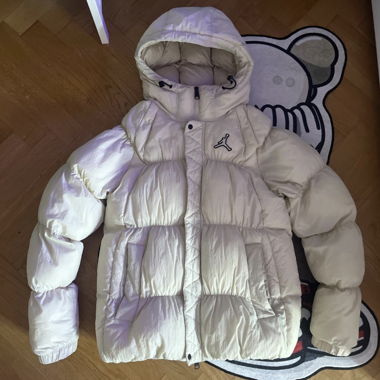 Piumino Jordan con cappuccio imbottito regolabile