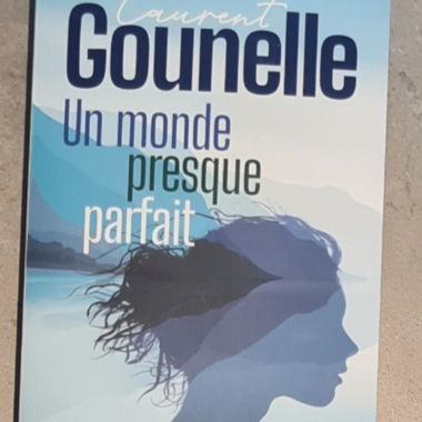 Un monde presque parfait