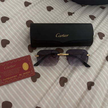 Occhiali da sole Cartier con custodia