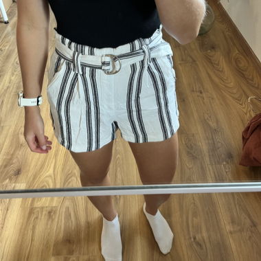 Short a righe bianchi