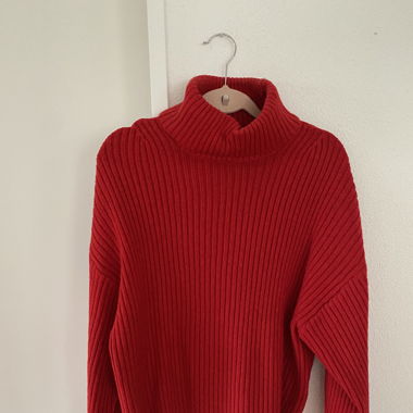 Roter Rollkragenpullover H&M