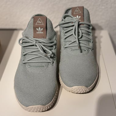 Adidas HU Pharrell Williams Gr. 40
