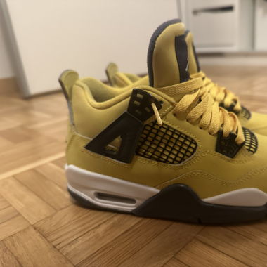 Jordan 4