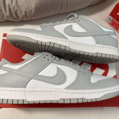 Nike Dunk Low Retro Grau/Weiss Sneakers