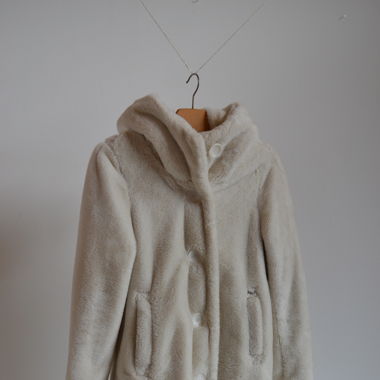 Fakefur Mantel weiss NILE