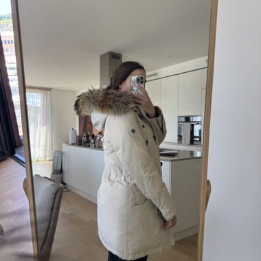 Parka invernale beige con cappuccio in pelliccia Blondie No.8