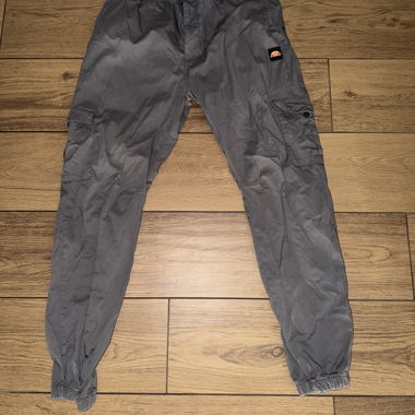 Pantalon Ellesse gris