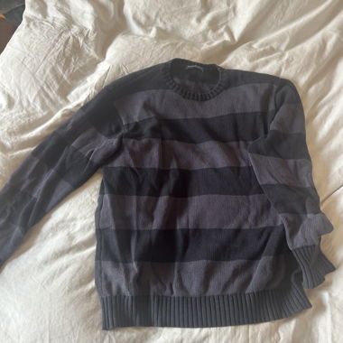 Brandy Melville Blue Stripe Sweater 100% Cotton