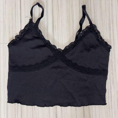 Haut court noir