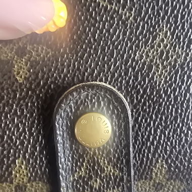 Louis Vuitton 
