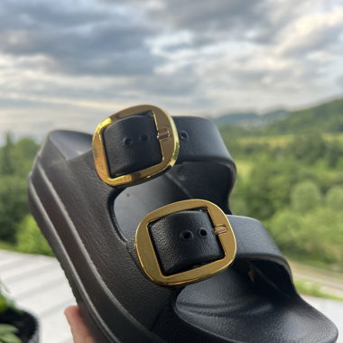 Sandales compensées look Birkenstock boucles 