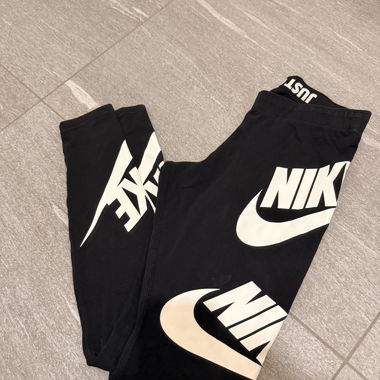Nike leggings