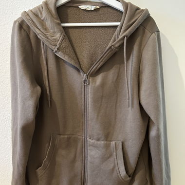 Veste marron avec capuche