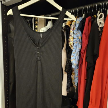 Schwarzes Midi Kleid