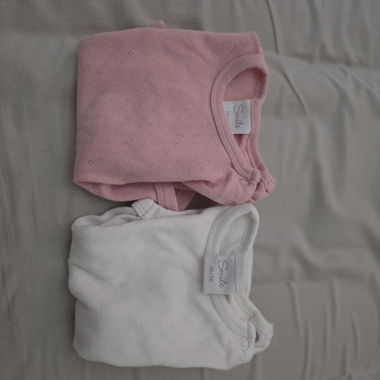 Lot de bodys et pyjama bébé taille 50/56