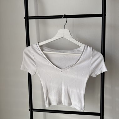 Haut court blanc