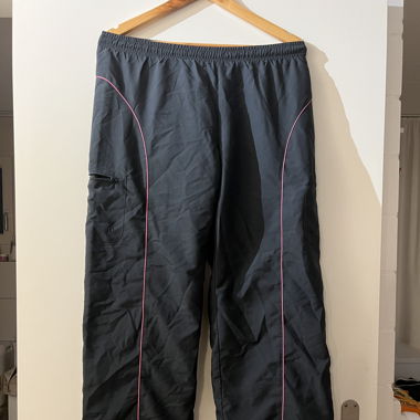 Trackpants