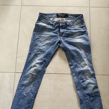 Jeans slim taille basse Nikita