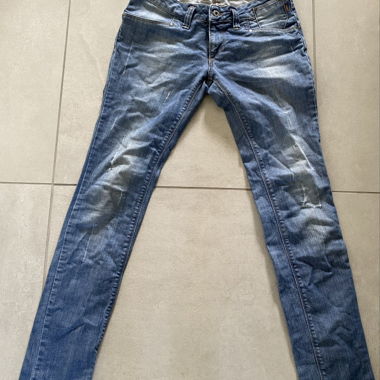 Jeans slim taille basse Nikita
