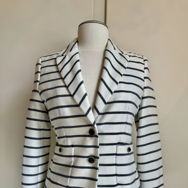 Blazer im maritimen Look