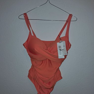 maillot de bain orange sculptant taille 42