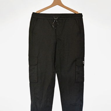 Schwarze Hose