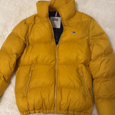 Tommy Jeans gelbe Steppjacke